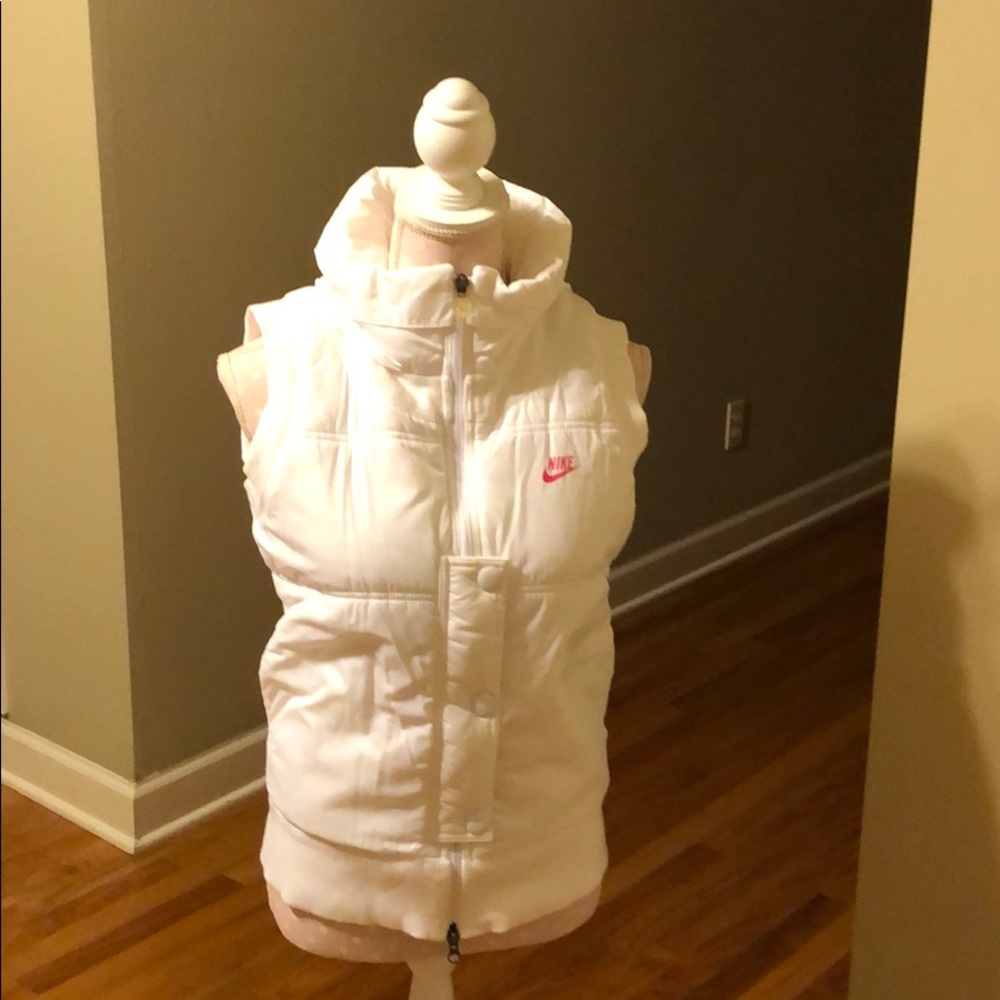 Nike vest